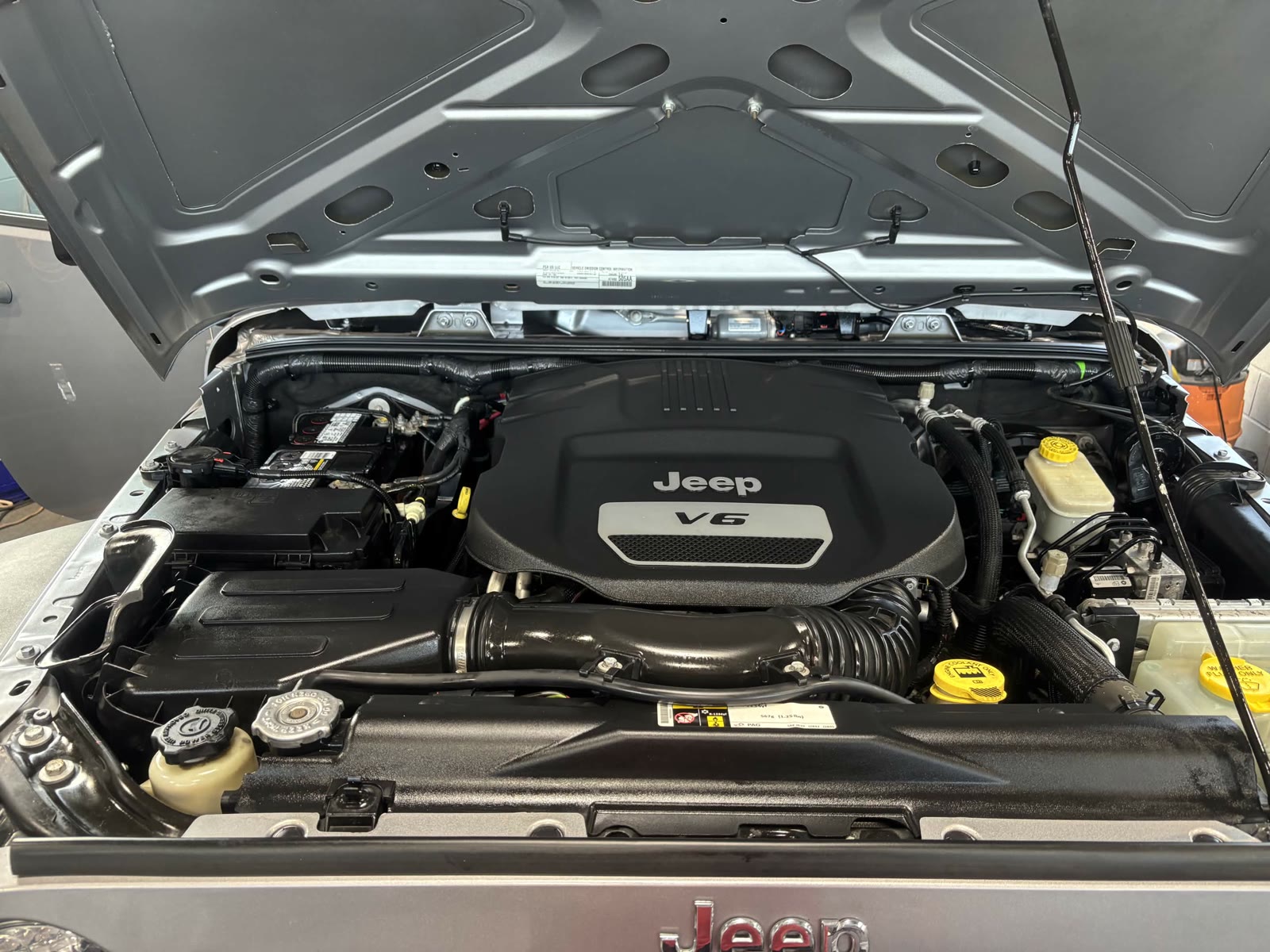 Jeep V6 engine bay after engine cleaning